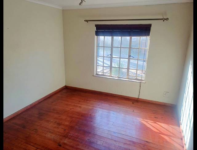 2 BEDROOM TOWNHOUSE FOR SALE IN CLUBVIEW